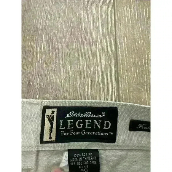 Eddie Bauer Shorts Mens 40 Khaki Tan Field Short Legend Cargo Pockets Cotton - Picture 3 of 9